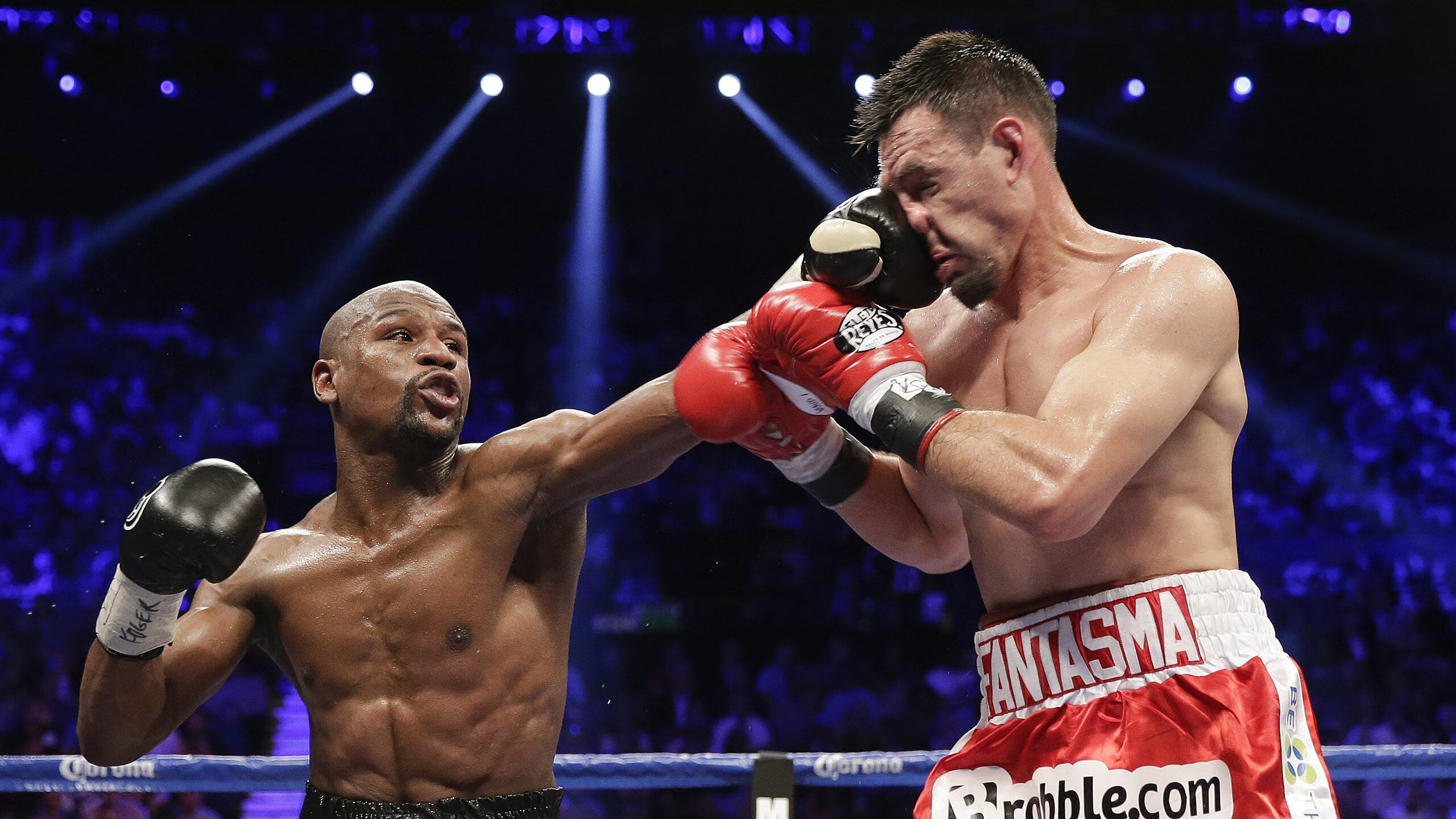 国际大都会队员尽心尽力，为荣誉而战，国际大都会东区